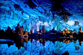 开云·体育官网APP下载-中国男篮锋线崛起 新人接班显希望，中国男篮又一巨无霸