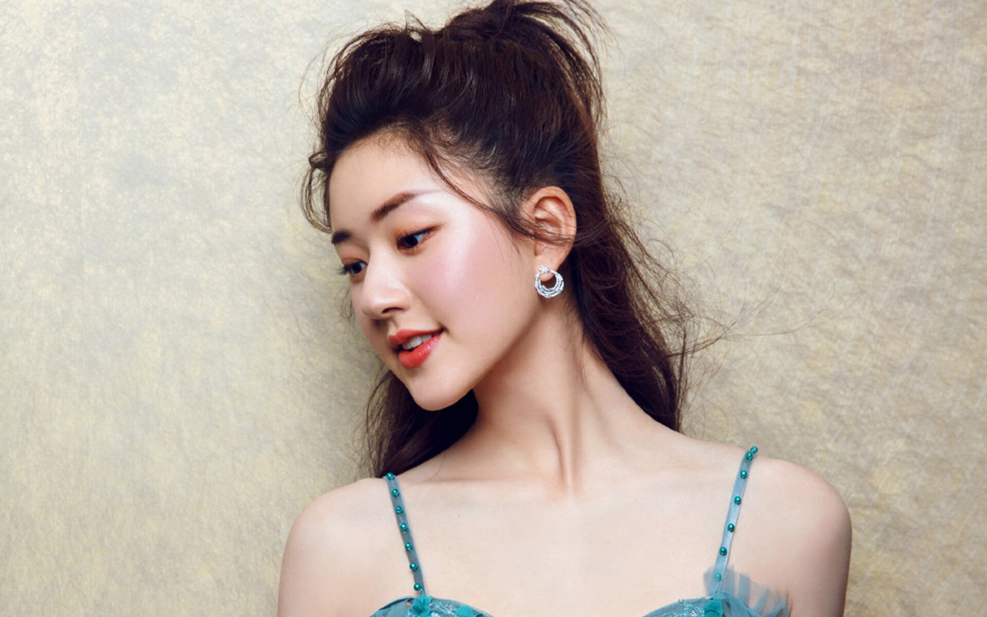 阵型灵活切换能力是否决定球队适应多线作战能力,球队灵活性